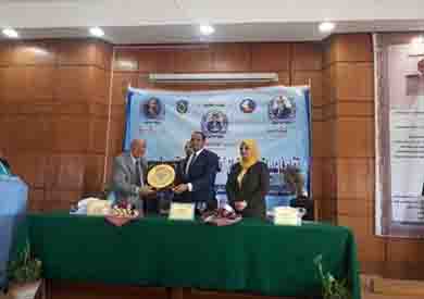 ندوة بجامعة دمنهور